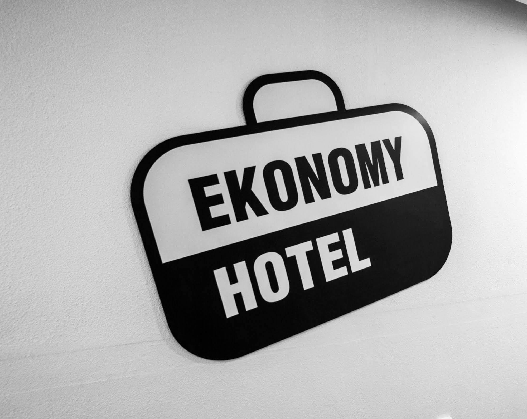 Ekonomy Hotel Sokcho Exterior foto